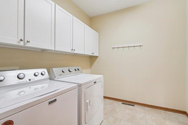 734 8th Street, Prairie Du Sac, WI 53578