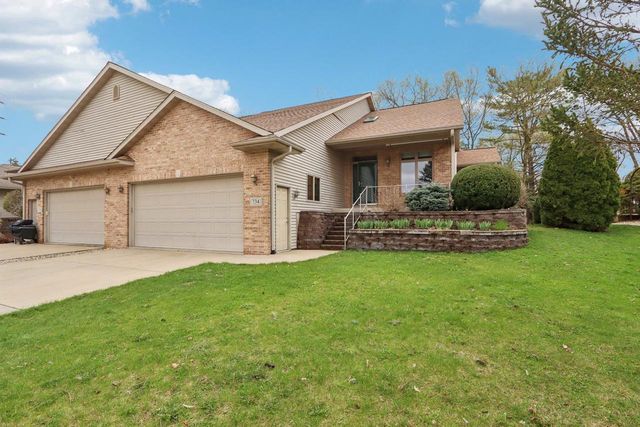 734 8th Street, Prairie Du Sac, WI 53578