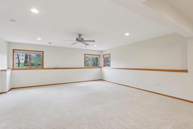734 8th Street, Prairie Du Sac, WI 53578