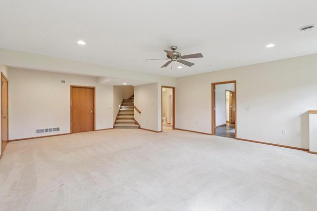 734 8th Street, Prairie Du Sac, WI 53578