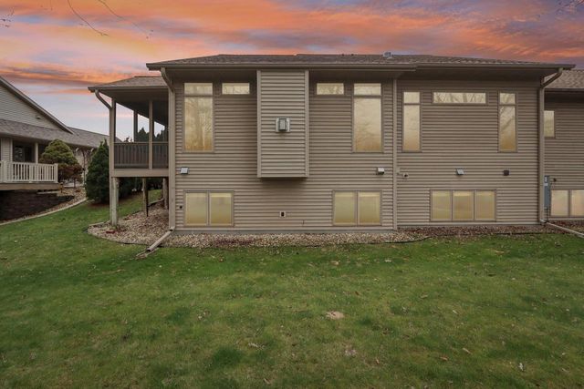 734 8th Street, Prairie Du Sac, WI 53578