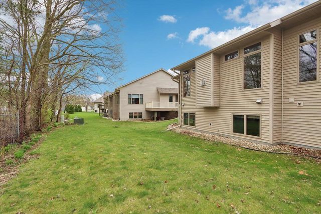734 8th Street, Prairie Du Sac, WI 53578