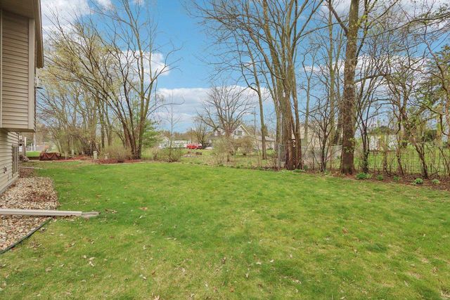734 8th Street, Prairie Du Sac, WI 53578