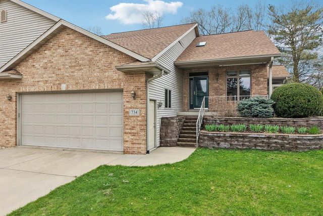 734 8th Street, Prairie Du Sac, WI 53578