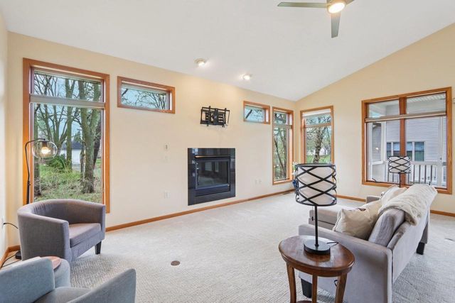 734 8th Street, Prairie Du Sac, WI 53578