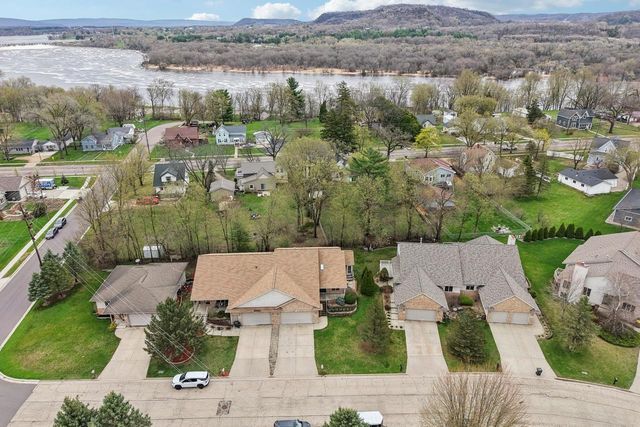 734 8th Street, Prairie Du Sac, WI 53578