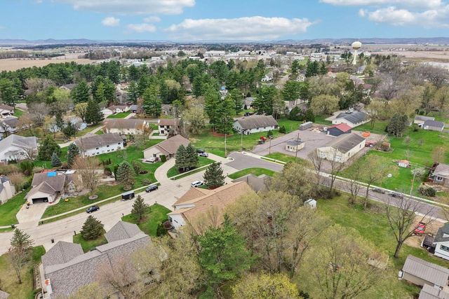 734 8th Street, Prairie Du Sac, WI 53578