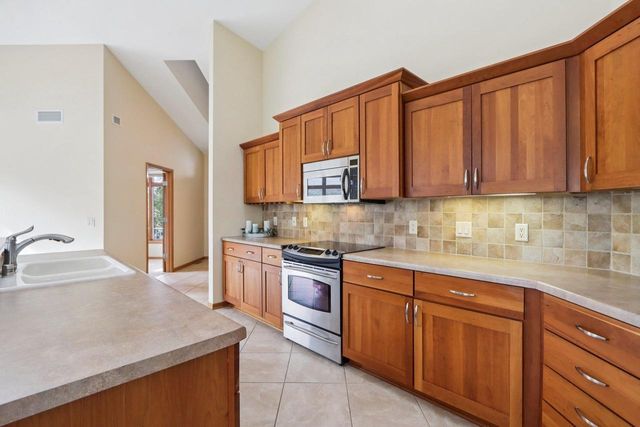 734 8th Street, Prairie Du Sac, WI 53578