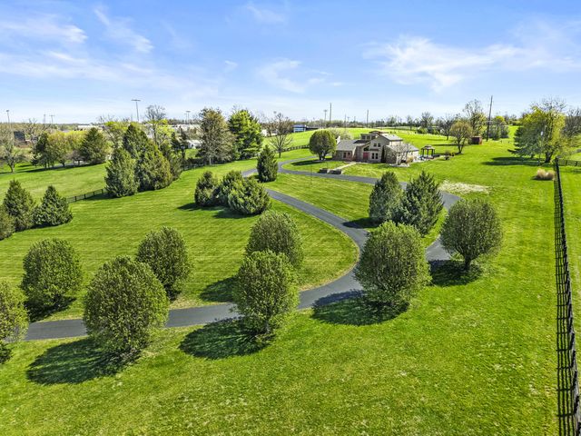 3760 Old Boonesboro Road, Winchester, KY 40391