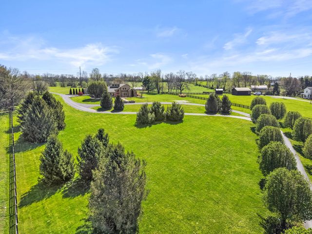3760 Old Boonesboro Road, Winchester, KY 40391