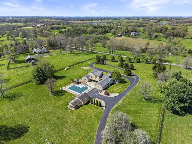 3760 Old Boonesboro Road, Winchester, KY 40391