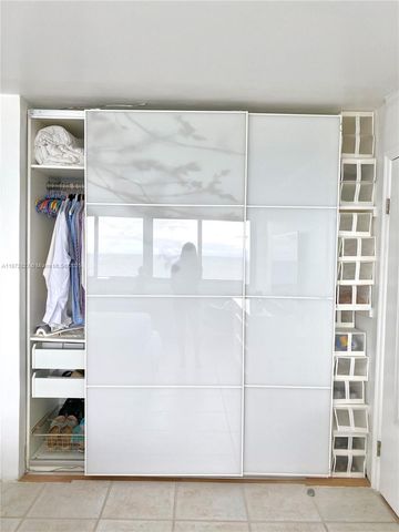 7135 Collins Ave 1806, Miami Beach, FL 33141