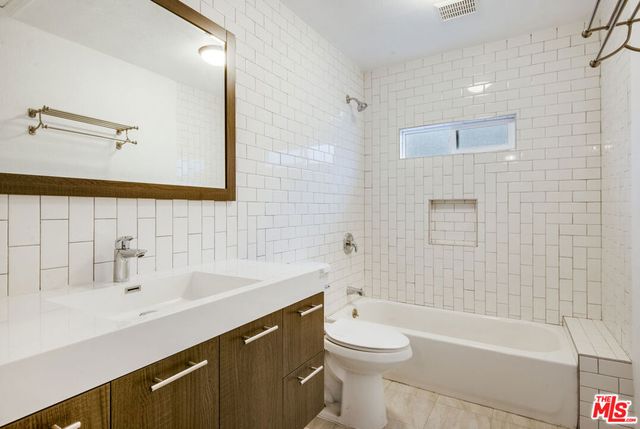 1742 W 36th Street, Los Angeles, CA 90018