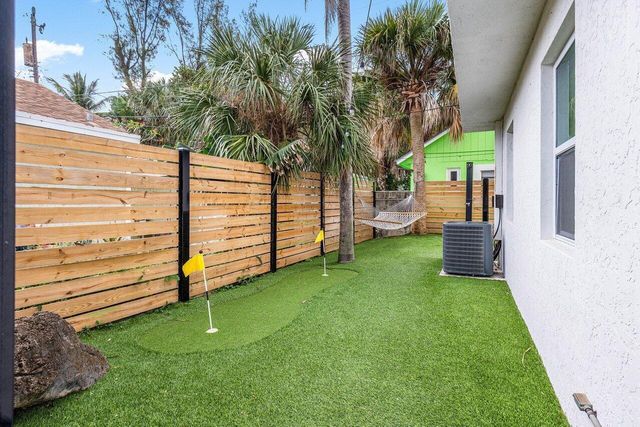 4603 N Ocean Boulevard, Boynton Beach, FL 33435