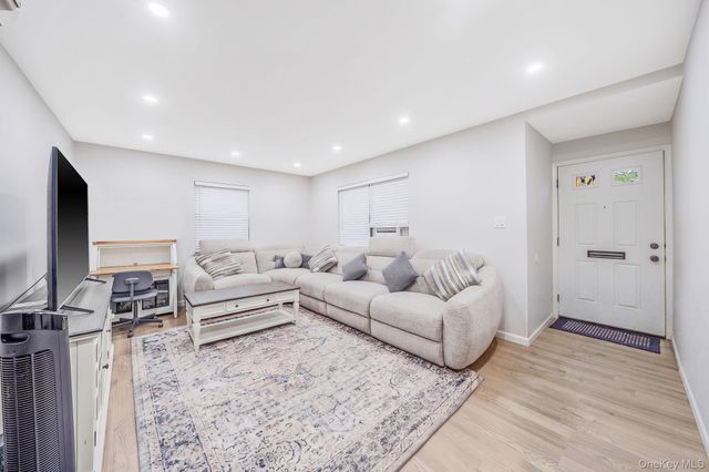 218-02 73rd Avenue 397A1, Oakland Gardens, NY 11364