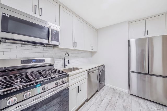 218-02 73rd Avenue 397A1, Oakland Gardens, NY 11364
