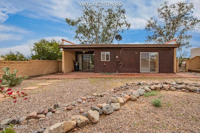 1451 N Rio-Aros, Green Valley, AZ 85614