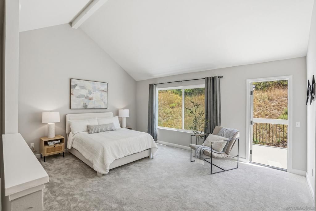 Image 13 of property listing at 3793 Balboa Ter A, San Diego, CA 92117