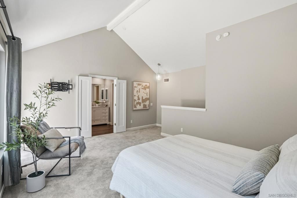 Image 16 of property listing at 3793 Balboa Ter A, San Diego, CA 92117