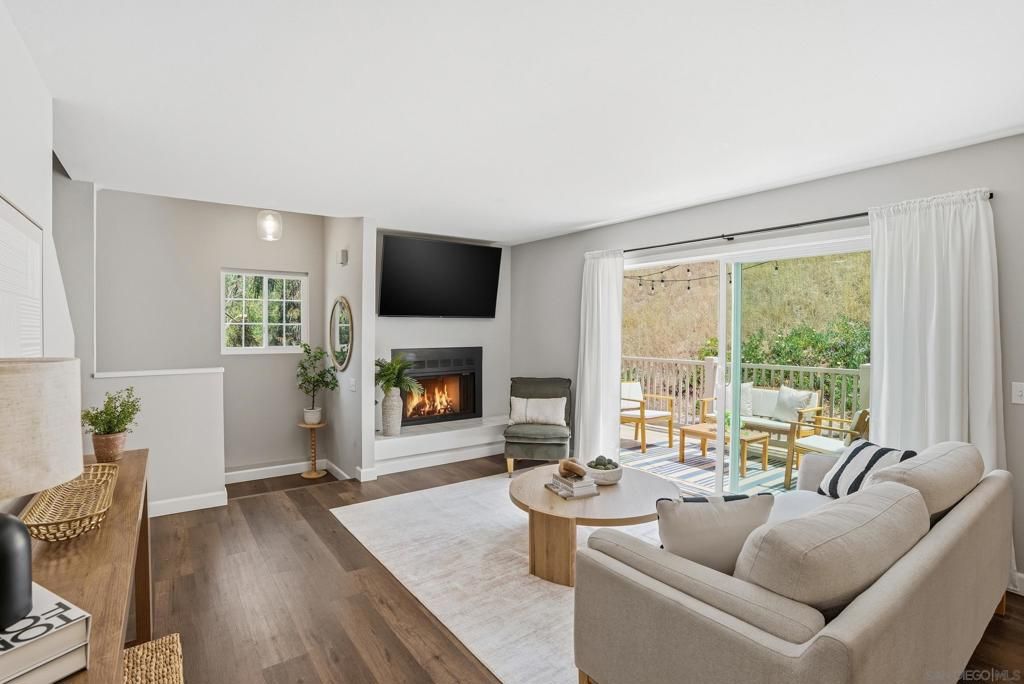 Image 2 of property listing at 3793 Balboa Ter A, San Diego, CA 92117