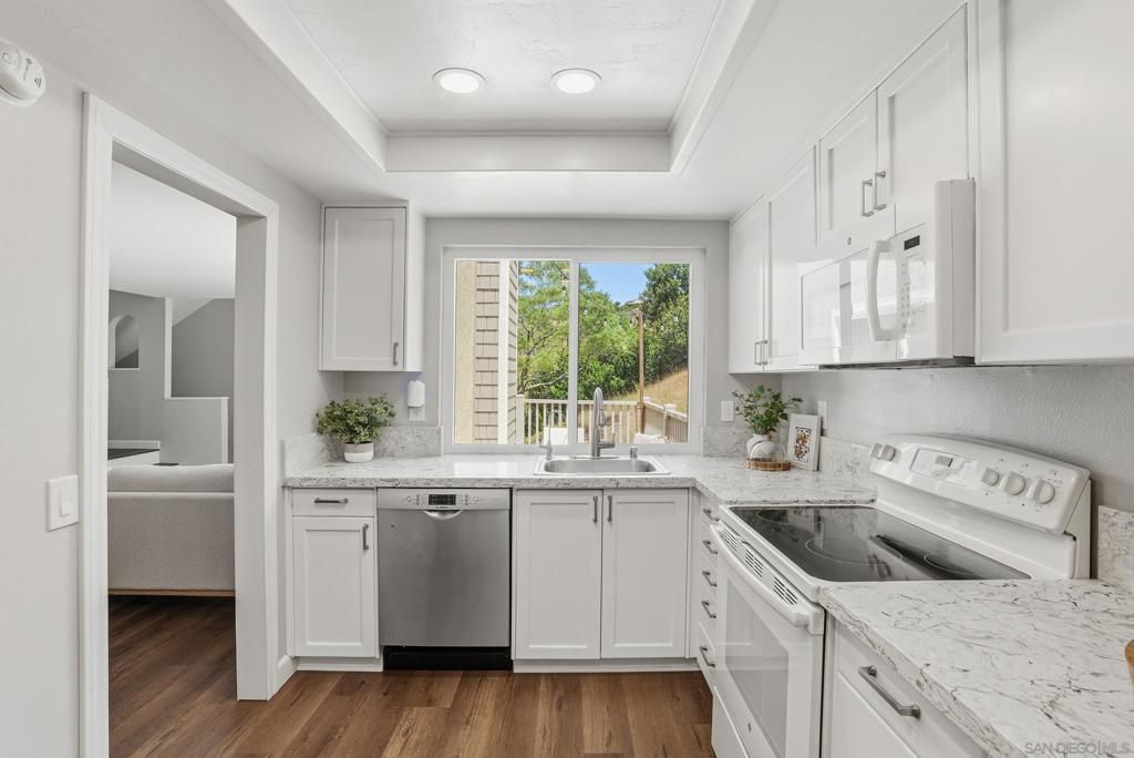 Image 8 of property listing at 3793 Balboa Ter A, San Diego, CA 92117