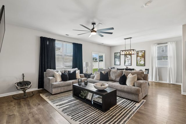 4096 Crossing Way, White House, TN 37188