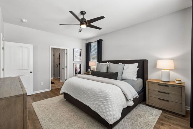 4096 Crossing Way, White House, TN 37188