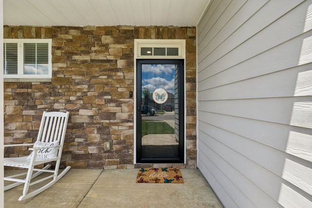 4096 Crossing Way, White House, TN 37188