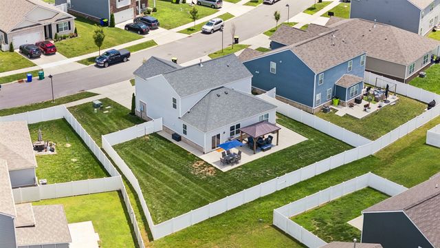 4096 Crossing Way, White House, TN 37188