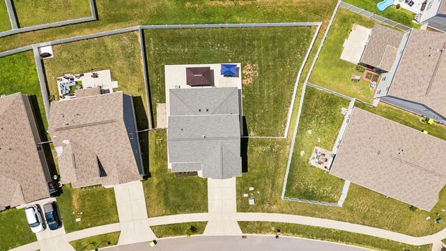 4096 Crossing Way, White House, TN 37188