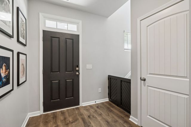 4096 Crossing Way, White House, TN 37188