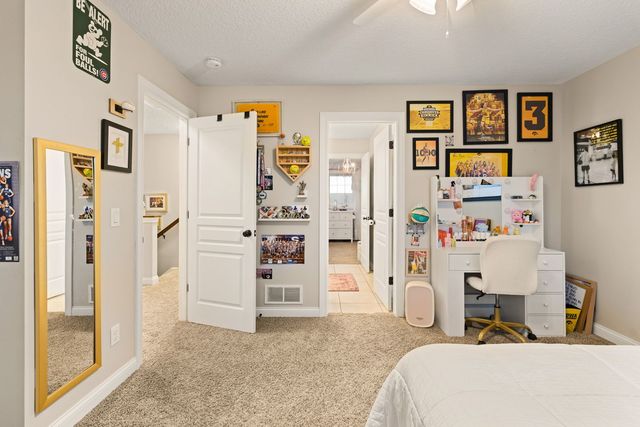 4367 55th Avenue, Bettendorf, IA 52722