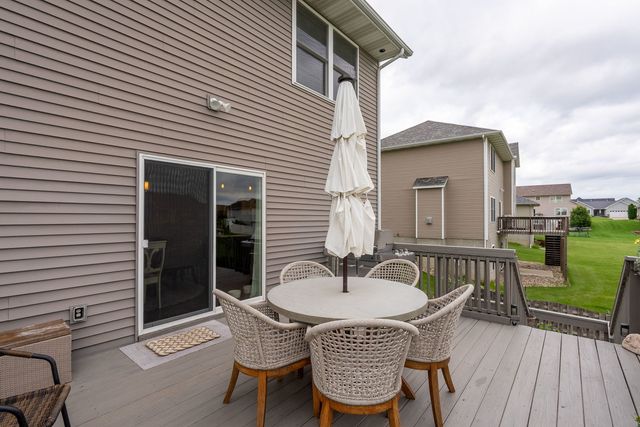 4367 55th Avenue, Bettendorf, IA 52722
