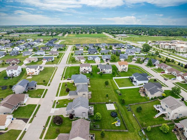 4367 55th Avenue, Bettendorf, IA 52722