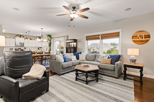 4367 55th Avenue, Bettendorf, IA 52722
