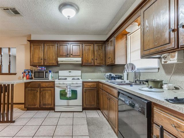 4600 Lunow Drive, Oklahoma City, OK 73135