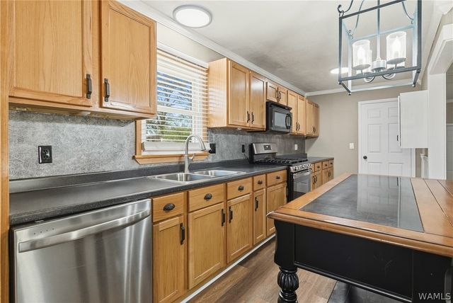 6205 Cottonwood, Cottondale, AL 35453