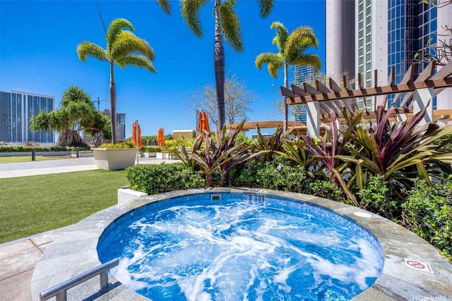 555 South Street 1811, Honolulu, HI 96813