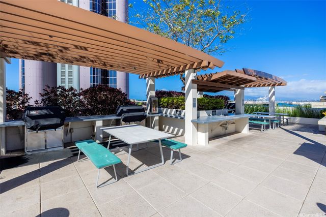 555 South Street 1811, Honolulu, HI 96813