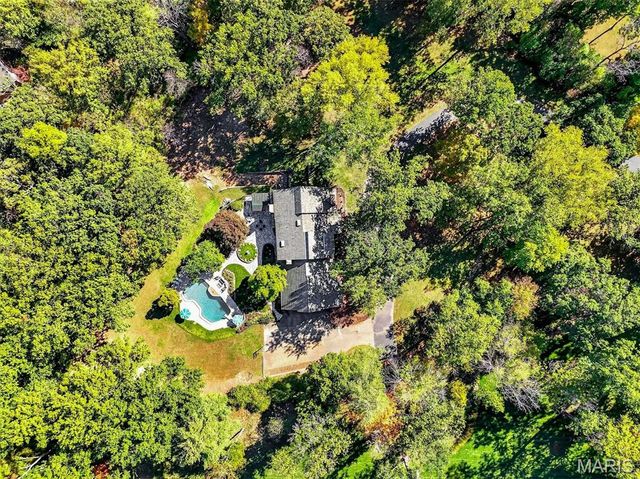 73 Overhills Drive, Ladue, MO 63124