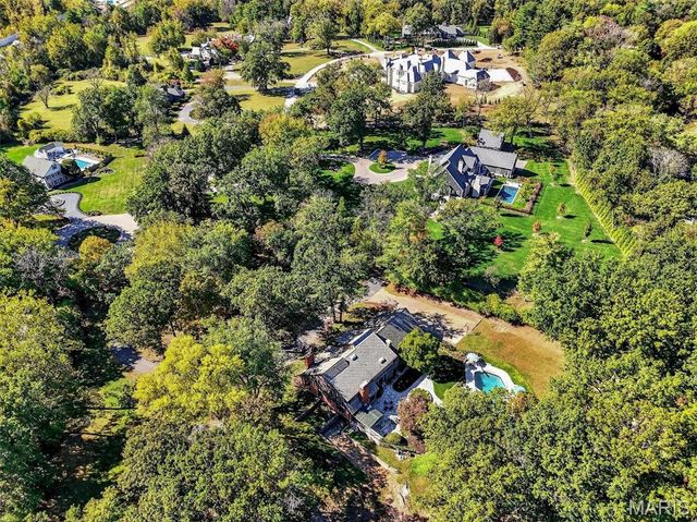 73 Overhills Drive, Ladue, MO 63124