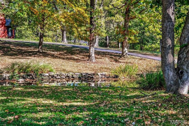 73 Overhills Drive, Ladue, MO 63124