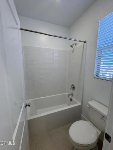 712 Guy Turner Drive, Camarillo, CA 93010