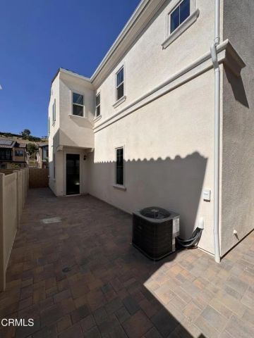712 Guy Turner Drive, Camarillo, CA 93010