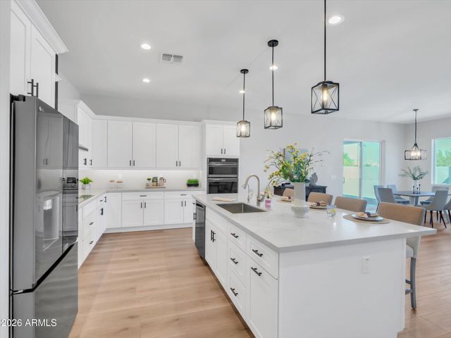 15324 W Bobwhite Way, Surprise, AZ 85387