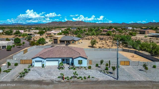 15324 W Bobwhite Way, Surprise, AZ 85387