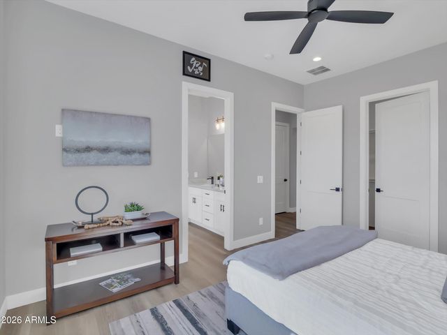 15324 W Bobwhite Way, Surprise, AZ 85387