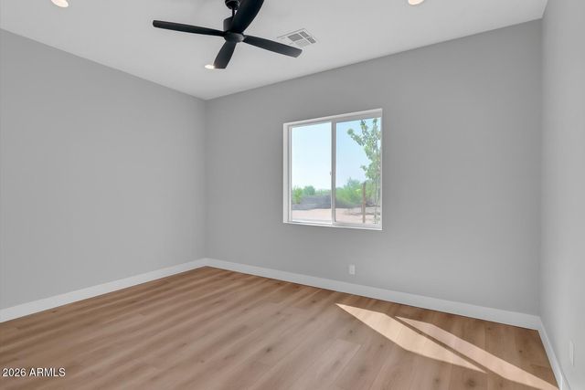 15324 W Bobwhite Way, Surprise, AZ 85387