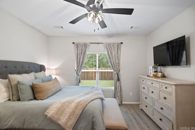 391 Genesis, Benton, AR 72015