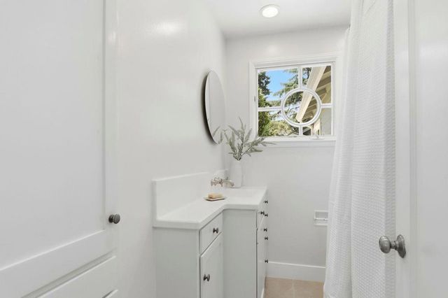 918 Chabrant Way, San Jose, CA 95125